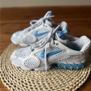 $225 Women's Air Zoom Spiridon Cage 2
University Blue
7,5